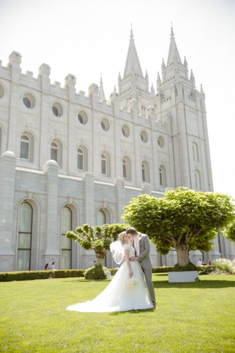 EK-Studios-Wedding-Photographer-Bella-vista-wedding-reception021-Blog(pp_w480_h720)
