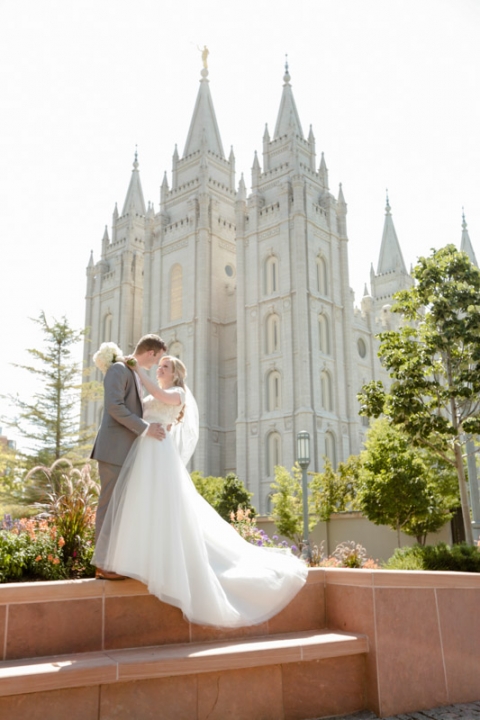 EK-Studios-Wedding-Photographer-Bella-vista-wedding-reception023-Blog(pp_w480_h720)