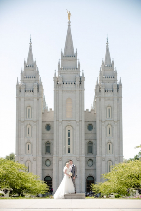 EK-Studios-Wedding-Photographer-Bella-vista-wedding-reception030-Blog(pp_w480_h720)