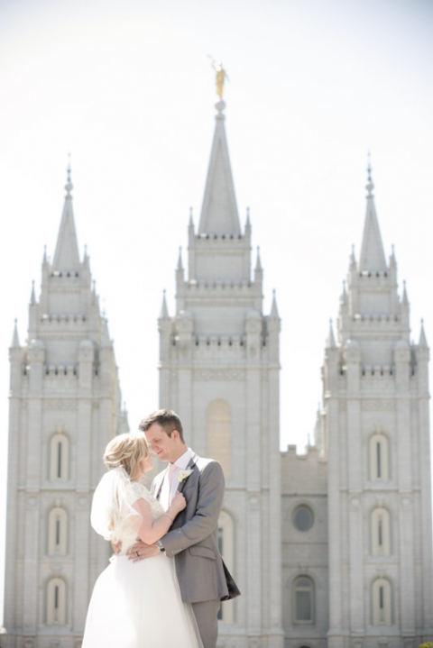 EK-Studios-Wedding-Photographer-Bella-vista-wedding-reception031-Blog(pp_w480_h719)