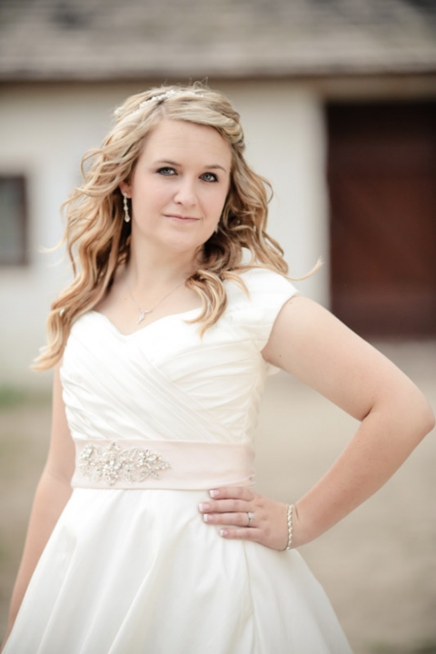 EK-Studios-Wedding-Photographer-Bridals-Lauren-Ballard021-Blog(pp_w480_h720)