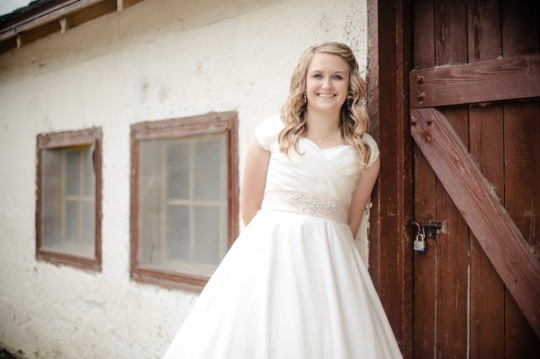 EK-Studios-Wedding-Photographer-Bridals-Lauren-Ballard022-Blog(pp_w768_h511)