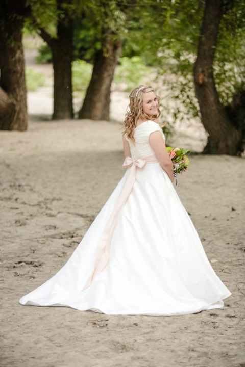 EK-Studios-Wedding-Photographer-Bridals-Lauren-Ballard028-Blog(pp_w480_h720)