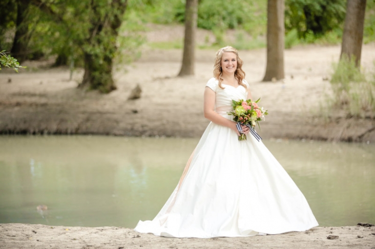 EK-Studios-Wedding-Photographer-Bridals-Lauren-Ballard030-Blog(pp_w768_h511)