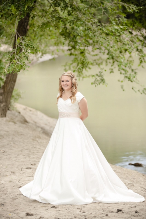 EK-Studios-Wedding-Photographer-Bridals-Lauren-Ballard032-Blog(pp_w480_h720)