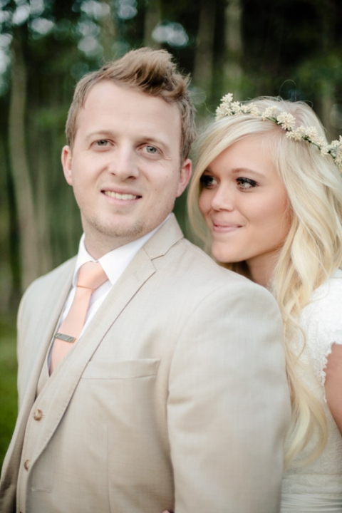 EK-Studios-Wedding-Photographer-Bridals-in-a-canoe-in-the-mountains051-Blog(pp_w480_h720)