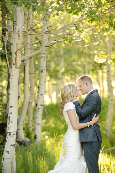 EK-Studios-Wedding-Photographer-Bridals-in-aspens026-Blog(pp_w480_h720)