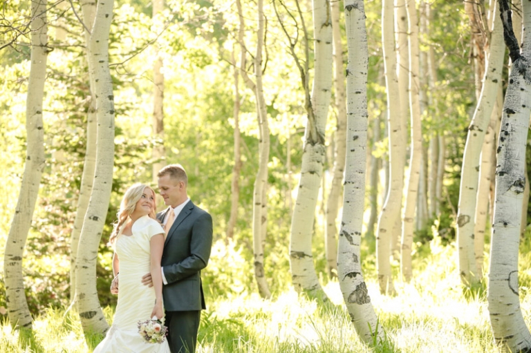 EK-Studios-Wedding-Photographer-Bridals-in-aspens035-Blog(pp_w768_h511)