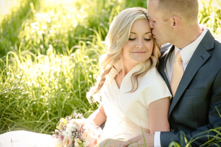 EK-Studios-Wedding-Photographer-Bridals-in-aspens037-Blog(pp_w768_h511)