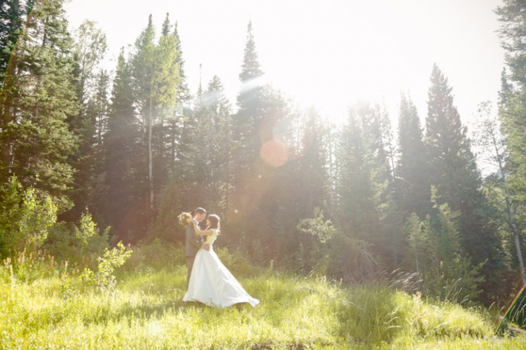 EK-Studios-Wedding-Photographer-Bridals-in-the-mountains-wildflowers001-Blog(pp_w768_h511)