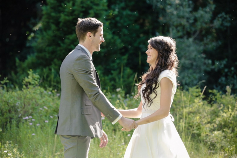 EK-Studios-Wedding-Photographer-Bridals-in-the-mountains-wildflowers004-Blog(pp_w768_h511)