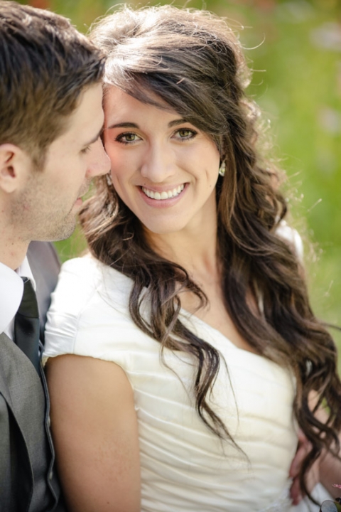 EK-Studios-Wedding-Photographer-Bridals-in-the-mountains-wildflowers009-Blog(pp_w480_h720)