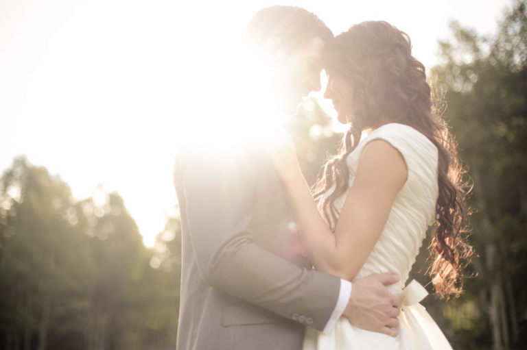EK-Studios-Wedding-Photographer-Bridals-in-the-mountains-wildflowers032-Blog(pp_w768_h511)