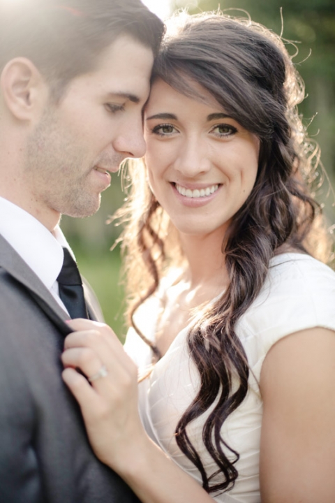 EK-Studios-Wedding-Photographer-Bridals-in-the-mountains-wildflowers035-Blog(pp_w480_h720)
