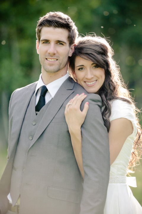 EK-Studios-Wedding-Photographer-Bridals-in-the-mountains-wildflowers040-Blog(pp_w480_h720)