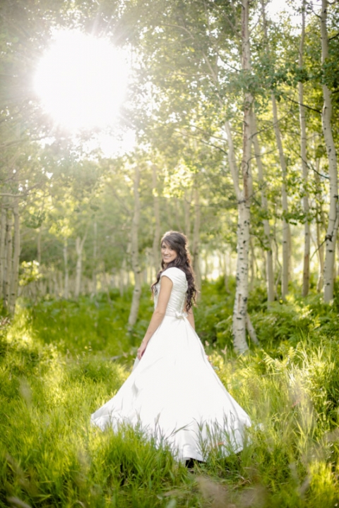 EK-Studios-Wedding-Photographer-Bridals-in-the-mountains-wildflowers047-Blog(pp_w480_h720)