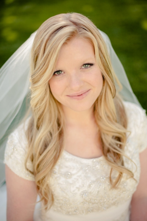 EK-Studios-Wedding-Photographer-Classy-Bridals-Utah004-Blog(pp_w480_h720)