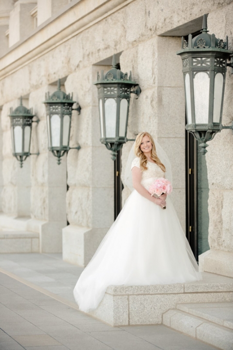 EK-Studios-Wedding-Photographer-Classy-Bridals-Utah010-Blog(pp_w480_h720)