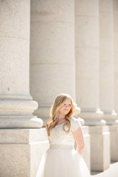 EK-Studios-Wedding-Photographer-Classy-Bridals-Utah017-Blog(pp_w480_h720)