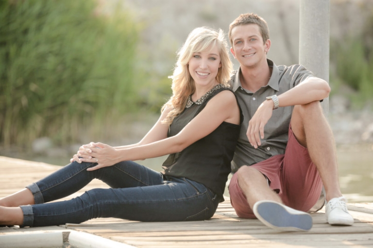 EK-Studios-Wedding-Photographer-Dock-engagements001-Blog(pp_w768_h511)