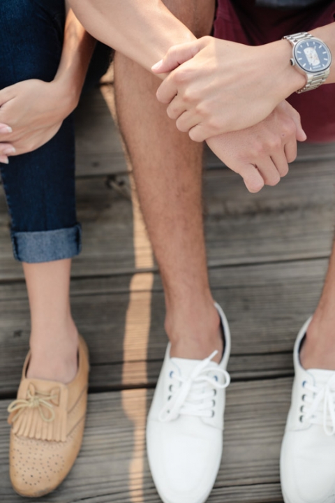 EK-Studios-Wedding-Photographer-Dock-engagements002-Blog(pp_w480_h720)