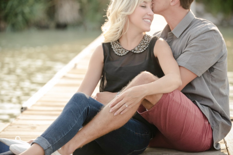 EK-Studios-Wedding-Photographer-Dock-engagements004-Blog(pp_w768_h511)