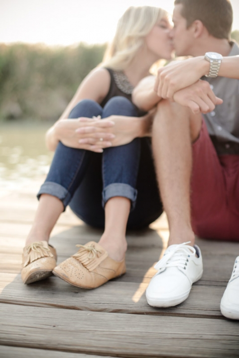 EK-Studios-Wedding-Photographer-Dock-engagements007-Blog(pp_w480_h720)