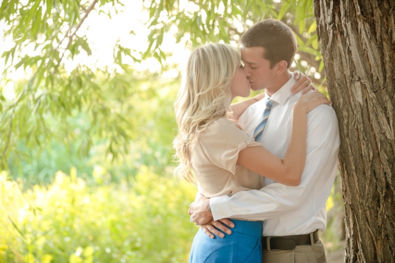 EK-Studios-Wedding-Photographer-Dock-engagements021-Blog(pp_w768_h511)