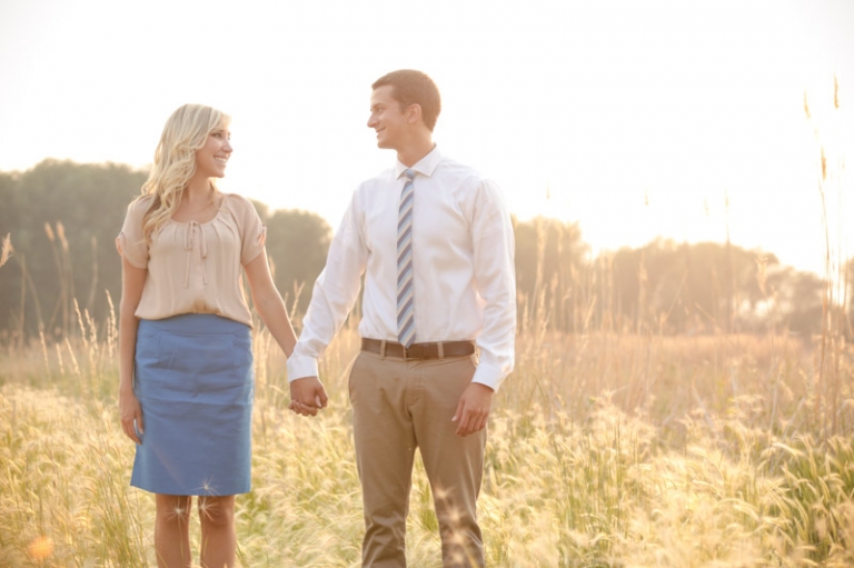 EK-Studios-Wedding-Photographer-Dock-engagements030-Blog(pp_w768_h511)