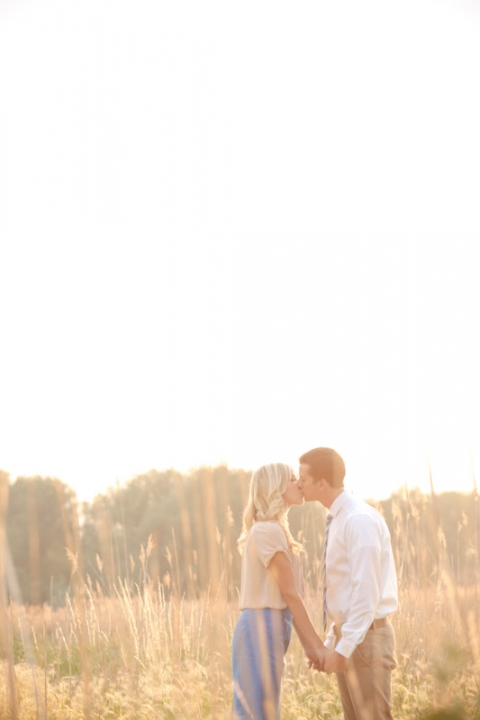 EK-Studios-Wedding-Photographer-Dock-engagements033-Blog(pp_w480_h720)
