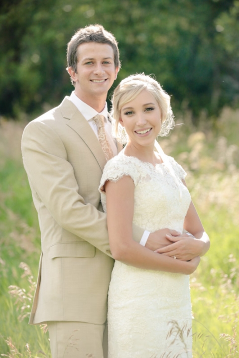 EK-Studios-Wedding-Photographer-Elegant-Bridals-in-a-meadow-017-Blog(pp_w480_h719)