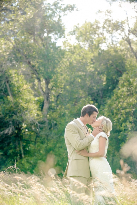 EK-Studios-Wedding-Photographer-Elegant-Bridals-in-a-meadow-021-Blog(pp_w480_h720)