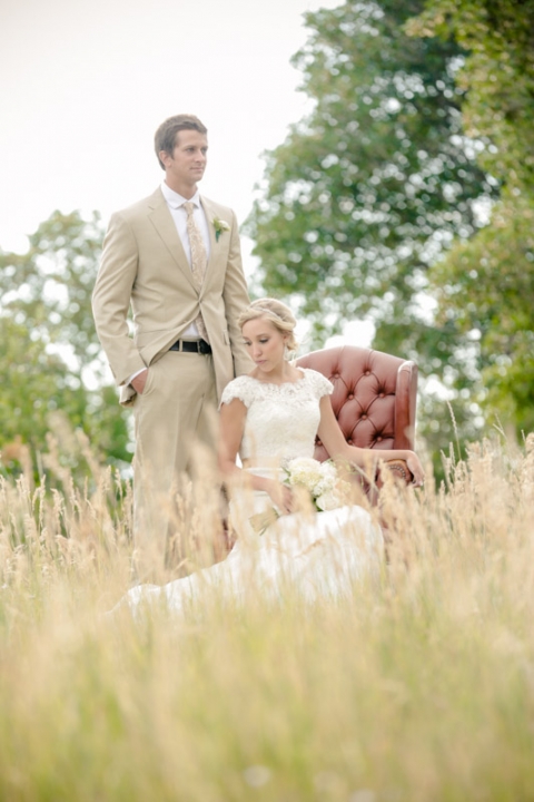 EK-Studios-Wedding-Photographer-Elegant-Bridals-in-a-meadow-038-Blog(pp_w480_h720)