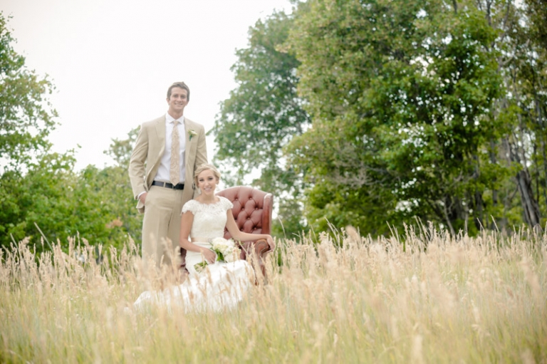 EK-Studios-Wedding-Photographer-Elegant-Bridals-in-a-meadow-039-Blog(pp_w768_h511)