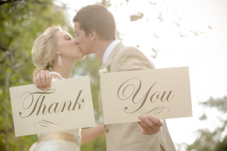 EK-Studios-Wedding-Photographer-Elegant-Bridals-in-a-meadow-043-Blog(pp_w768_h511)