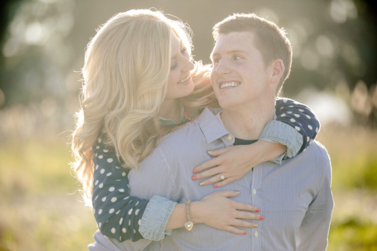 EK-Studios-Wedding-Photographer-Engagements-in-tall-grass009-Blog(pp_w768_h511)