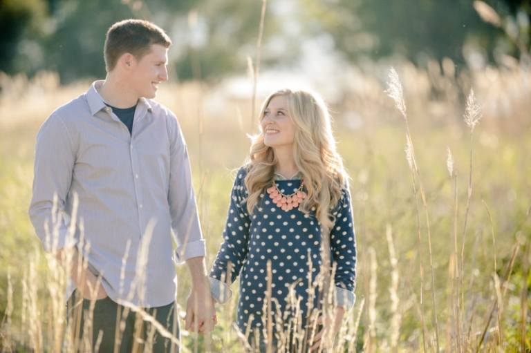 EK-Studios-Wedding-Photographer-Engagements-in-tall-grass011-Blog(pp_w768_h511)