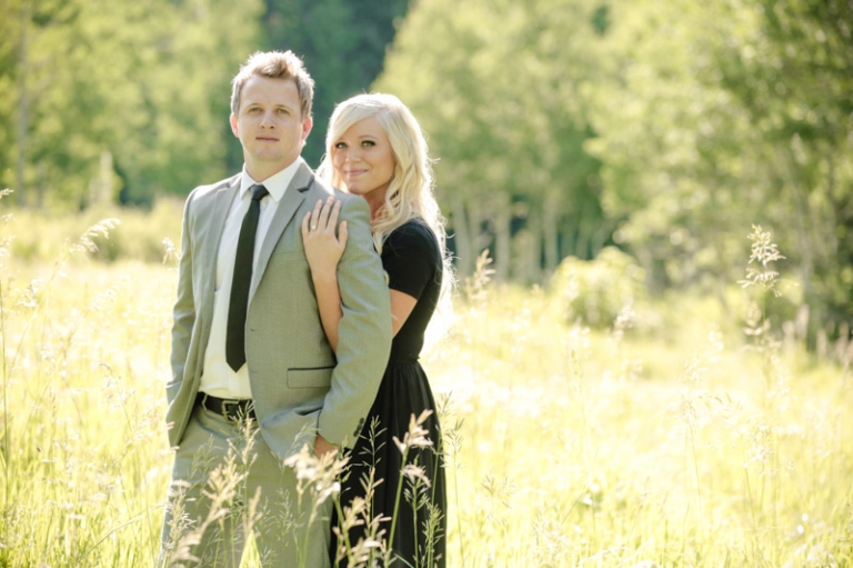 EK-Studios-Wedding-Photographer-Engagements-in-the-mountains014-Blog(pp_w768_h511)