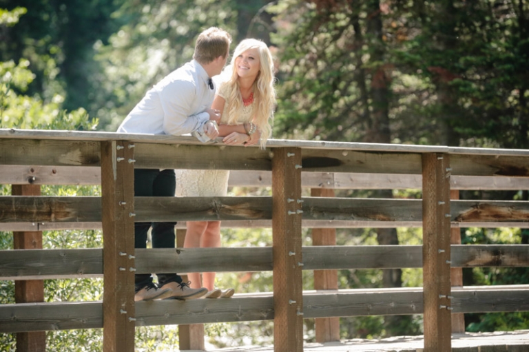 EK-Studios-Wedding-Photographer-Engagements-in-the-mountains034-Blog(pp_w768_h511)