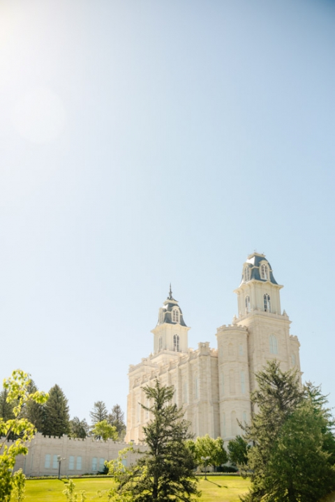 EK-Studios-Wedding-Photographer-Manti-Temple-Wedding-summer001-Blog(pp_w480_h720)