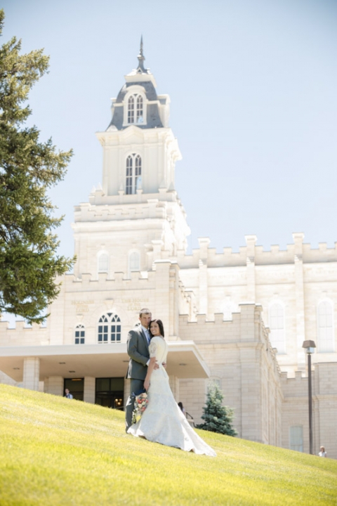 EK-Studios-Wedding-Photographer-Manti-Temple-Wedding-summer036-Blog(pp_w480_h720)