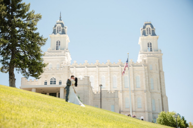 EK-Studios-Wedding-Photographer-Manti-Temple-Wedding-summer039-Blog(pp_w768_h511)