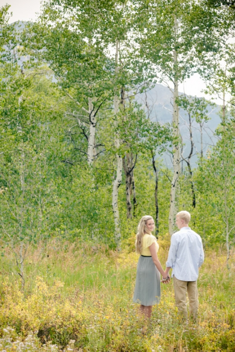 EK-Studios-Wedding-Photographer-Mountain-Engagements002-Blog(pp_w480_h720)