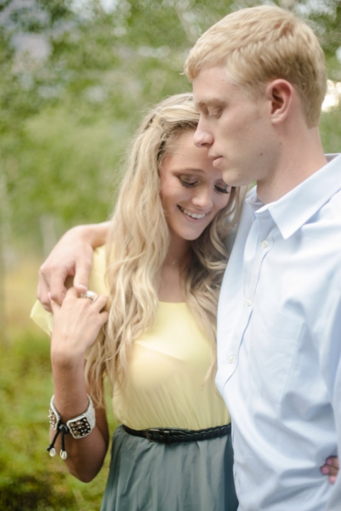 EK-Studios-Wedding-Photographer-Mountain-Engagements016-Blog(pp_w480_h720)