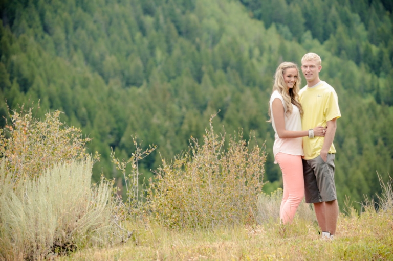 EK-Studios-Wedding-Photographer-Mountain-Engagements025-Blog(pp_w768_h511)