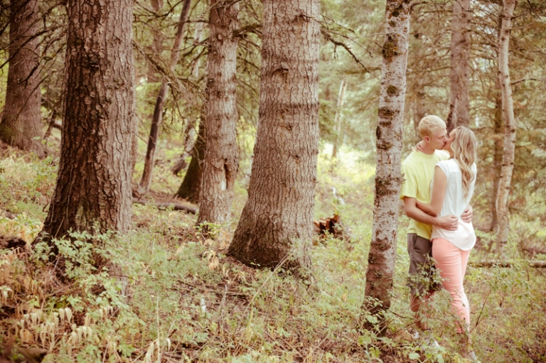 EK-Studios-Wedding-Photographer-Mountain-Engagements033-Blog(pp_w768_h511)