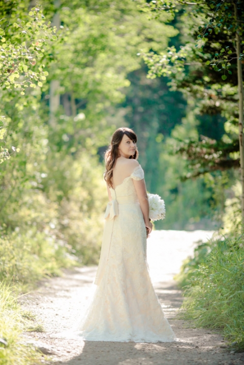 EK-Studios-Wedding-Photographer-Mountain-meadow-bridals-in-the-woods018-Blog(pp_w480_h719)