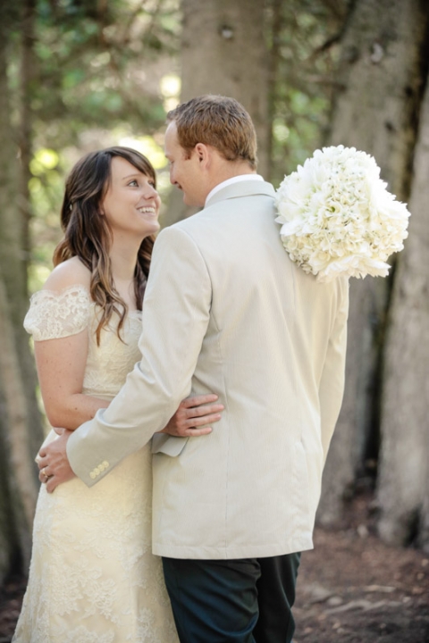 EK-Studios-Wedding-Photographer-Mountain-meadow-bridals-in-the-woods025-Blog(pp_w480_h720)
