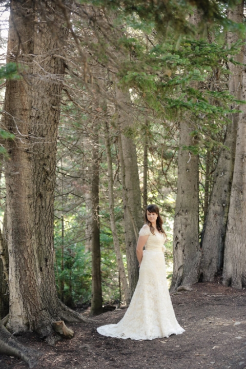 EK-Studios-Wedding-Photographer-Mountain-meadow-bridals-in-the-woods029-Blog(pp_w480_h720)