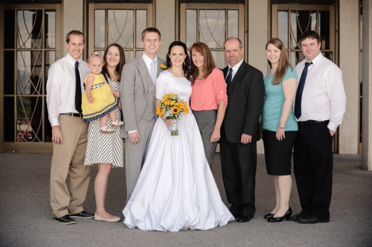 EK-Studios-Wedding-Photographer-Provo-Temple-wedding009-Blog(pp_w768_h511)